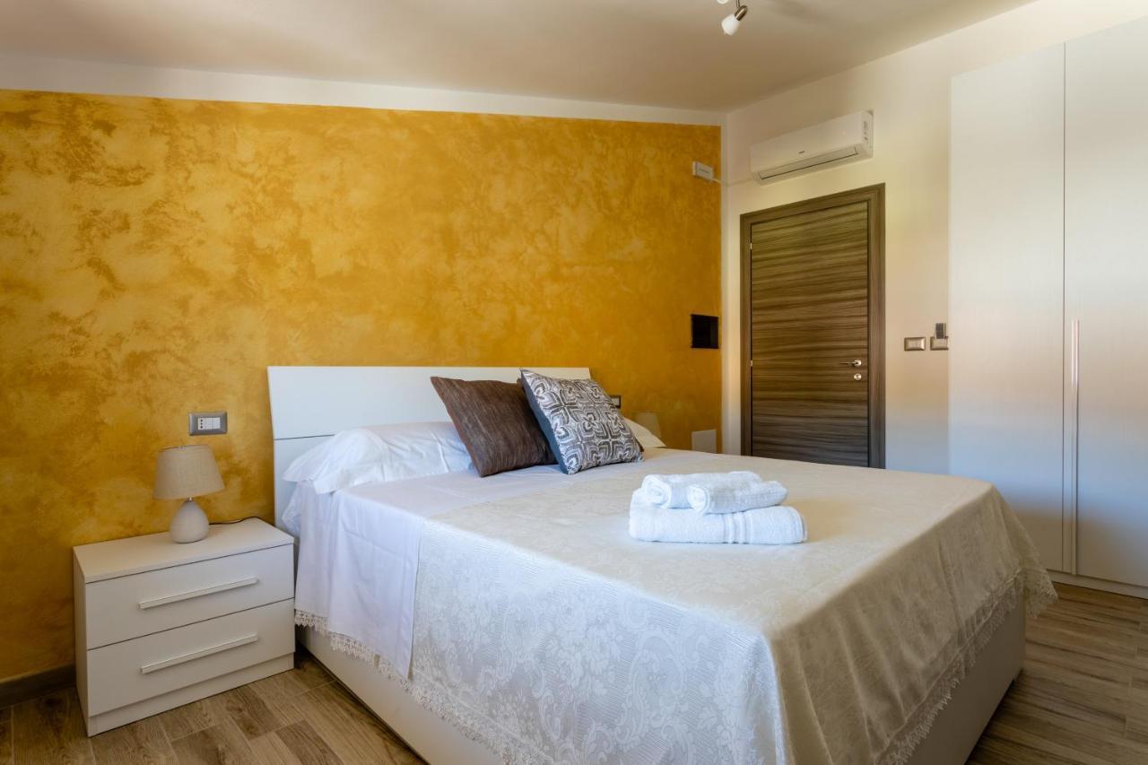 Cadoni Guest House 博萨 外观 照片