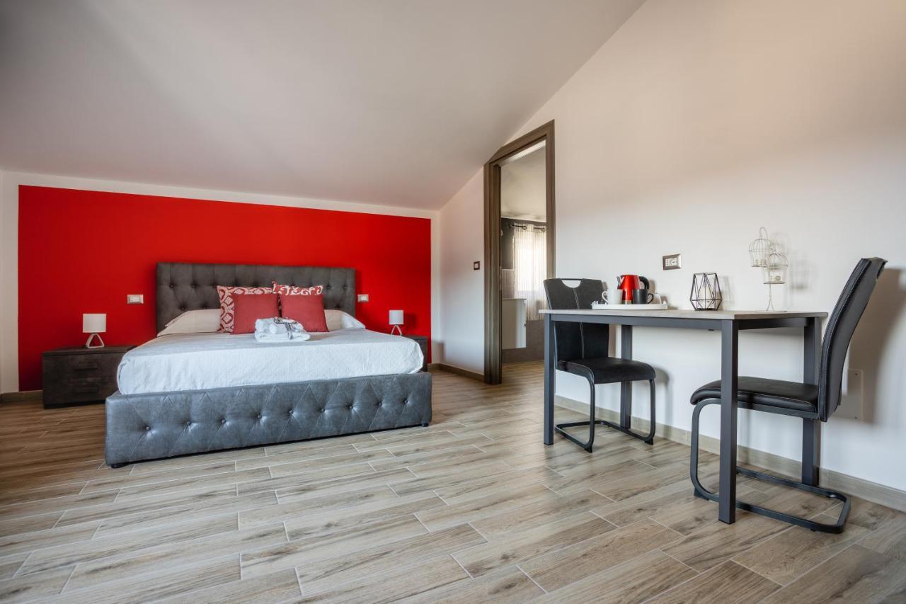 Cadoni Guest House 博萨 外观 照片